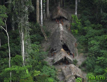 Сентинельцы - коренные андаманцы