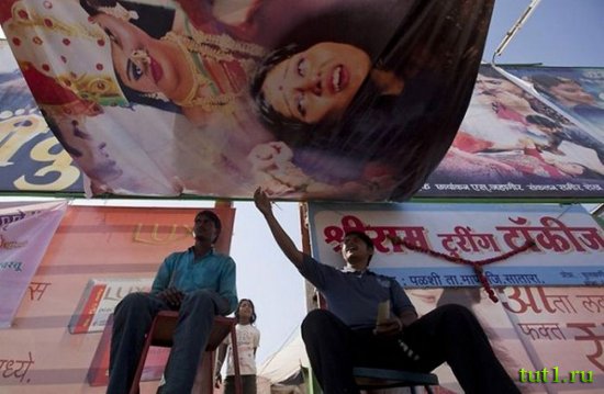 Индийское кино - передвижные кинотеатры