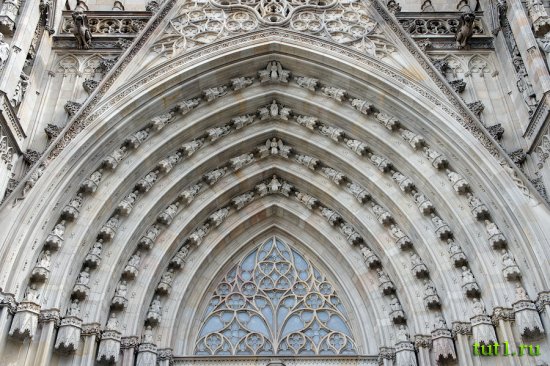 Кафедральный Собор Святого Креста и Святой Евлалии - Барселона