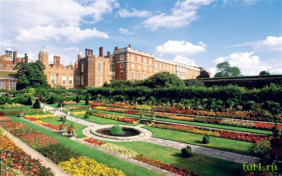 Дворец Хэмптон-Корт - сады