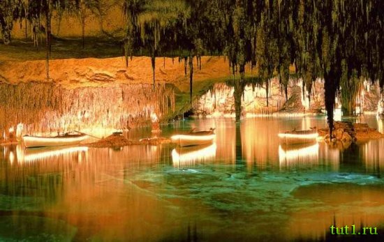 Майорка - подземное озеро Мартель