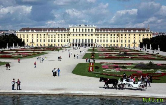 Вена - дворец и парк Шенбрунн