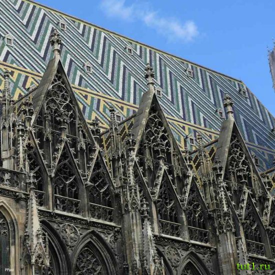 Венский собор Святого Стефана - мозаичная крыша