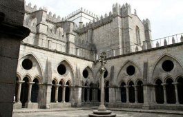 Кафедральный собор Порту