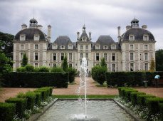 Замок Шеверни — Франция