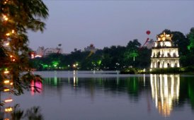 Озеро Возвращенного Меча в Ханое - Вьетнам