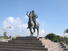 Памятник Александру Македонскому в Александрии