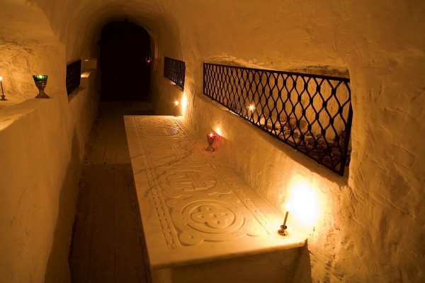 Свяятогорск - пещеры Лавры